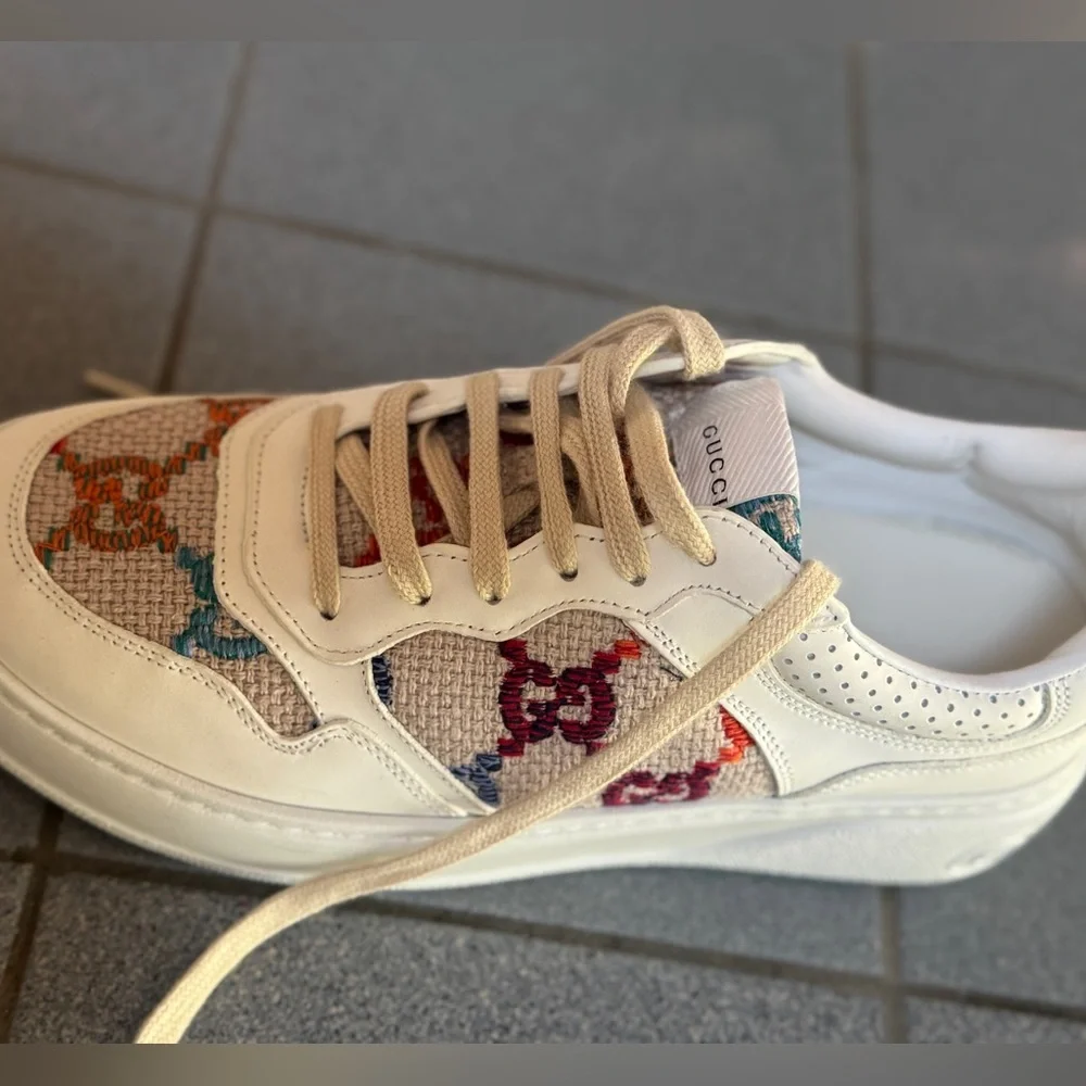 NWT Gucci Dali GG Embroidered Sneakers EU 41 Style 675840 - Picture 2 of 11